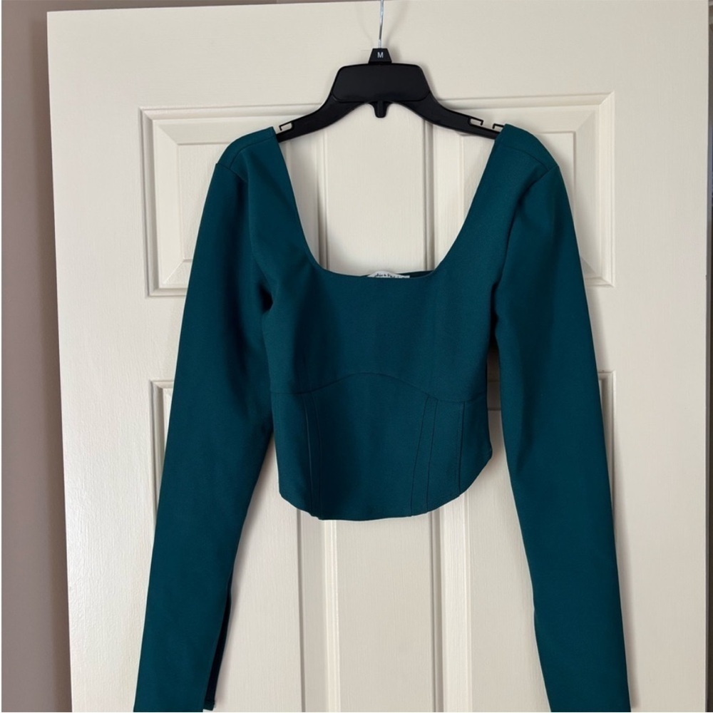 Abercrombie & Fitch NWOT Teal Cropped Long Sleeve Blouse Size Small